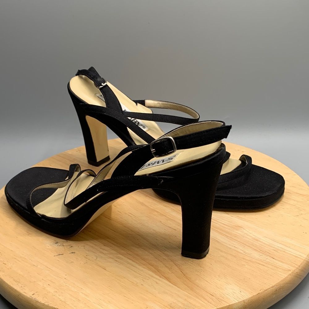 SAM & LIBBY | 8M WOMEN DRESS FORMAL OPEN TOE STRAPPY HEEL | BLACK